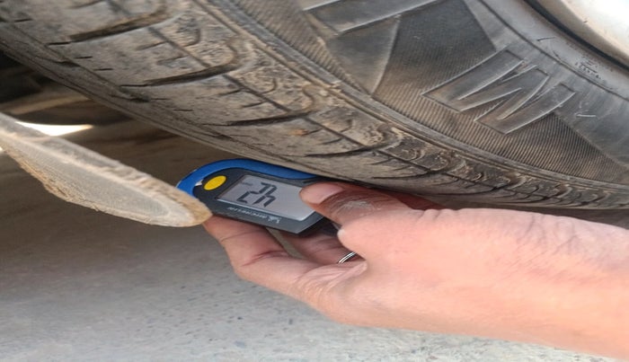 2013 Hyundai Santro Xing GLS, Petrol, Manual, 1,53,288 km, tyre