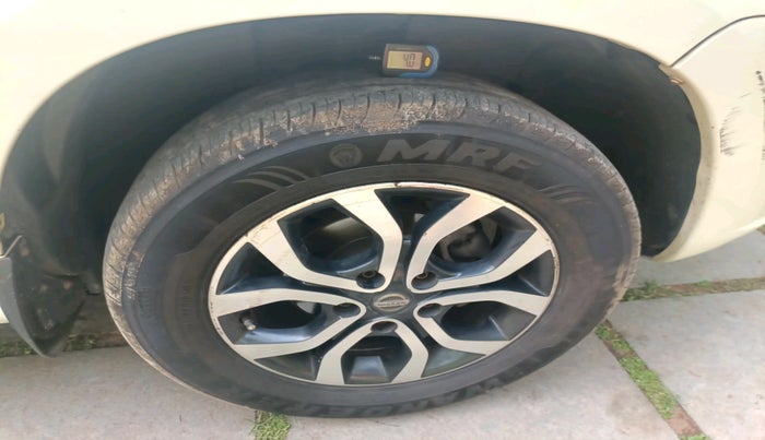 2014 Nissan Terrano XL O (D), Diesel, Manual, 1,88,574 km, tyre