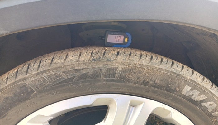 2023 KIA SONET HTK PLUS 1.2, Petrol, Manual, 40,969 km, tyre