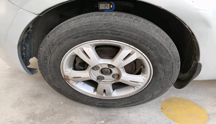 2010 Hyundai i20 ASTA 1.2, Petrol, Manual, 1,00,000 km, tyre