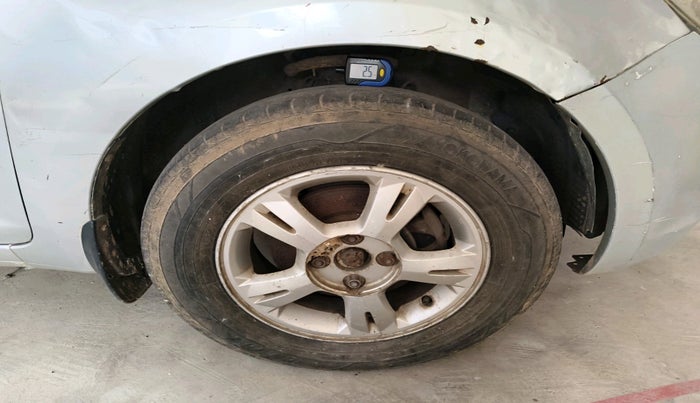 2010 Hyundai i20 ASTA 1.2, Petrol, Manual, 1,00,000 km, tyre