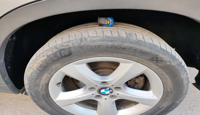 2011 BMW X5 3.0 D, Diesel, Automatic, 1,19,360 km, tyre