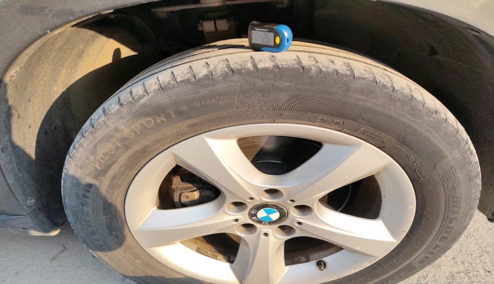 2011 BMW X5 3.0 D, Diesel, Automatic, 1,19,360 km, tyre