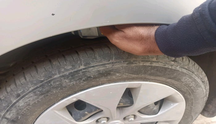 2017 Hyundai Xcent E+, Petrol, Manual, 23,474 km, tyre