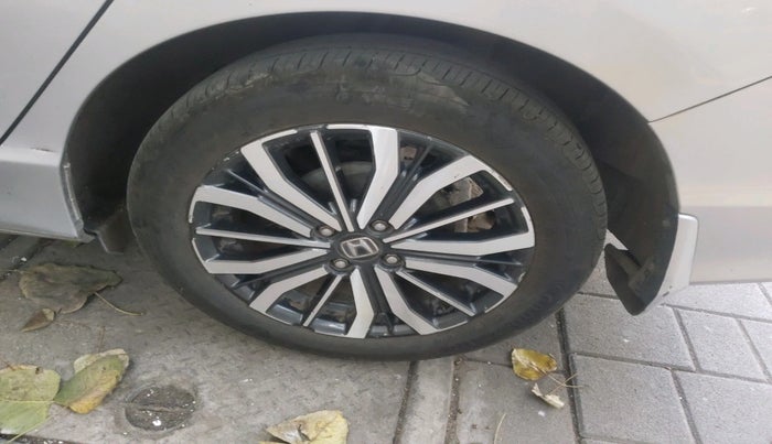 2017 Honda City 1.5L I-VTEC ZX CVT, Petrol, Automatic, 1,26,408 km, tyre