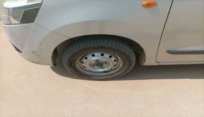 2012 Maruti Wagon R 1.0 LXI CNG, Petrol, Manual, 73,685 km, tyre
