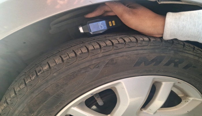 2013 Maruti Swift Dzire ZXI, Petrol, Manual, 95,043 km, tyre