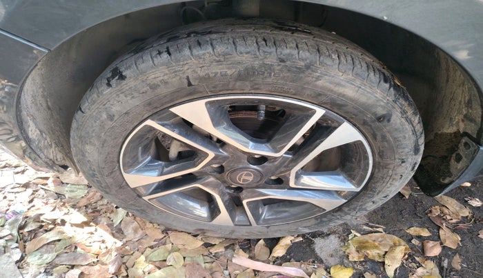 2023 Tata Tiago XZA PLUS PETROL, Petrol, Automatic, 10,099 km, tyre
