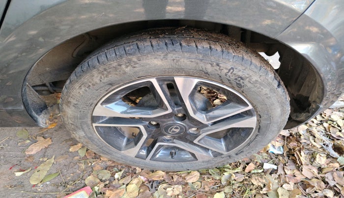 2023 Tata Tiago XZA PLUS PETROL, Petrol, Automatic, 10,099 km, tyre