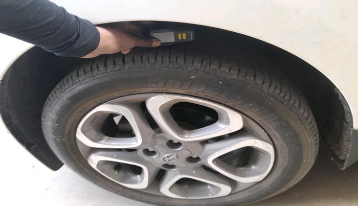 2019 Hyundai Elite i20 SPORTZ PLUS 1.2 DUAL TONE, Petrol, Manual, 22,328 km, tyre