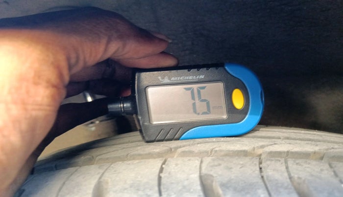 2012 Honda Brio S MT, Petrol, Manual, 69,842 km, tyre