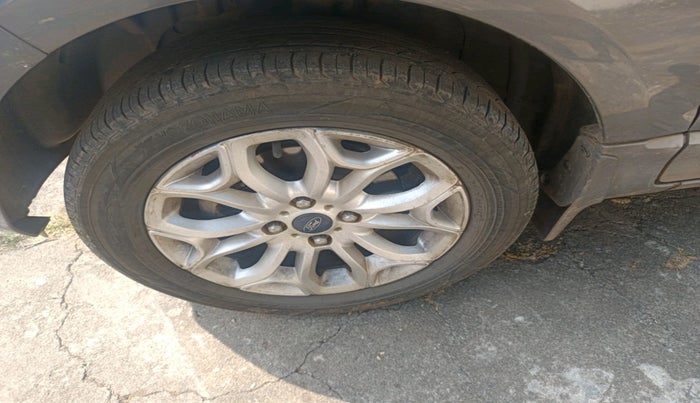 2016 Ford Ecosport TITANIUM 1.5L DIESEL, Diesel, Manual, 1,04,797 km, tyre