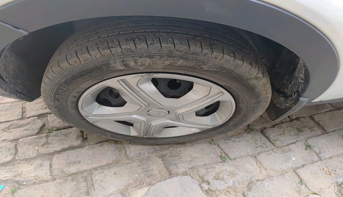 2022 Tata NEXON XM PLUS SUNROOF PETROL, Petrol, Manual, 21,369 km, tyre