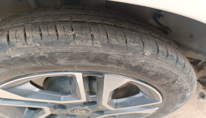 2023 Tata Tiago XZ PLUS PETROL, Petrol, Manual, 28,104 km, tyre
