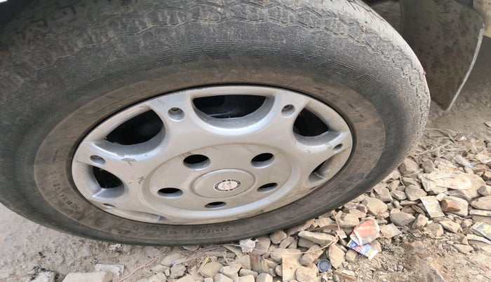 2014 Mahindra Bolero SLX BS IV, Diesel, Manual, 1,66,122 km, tyre