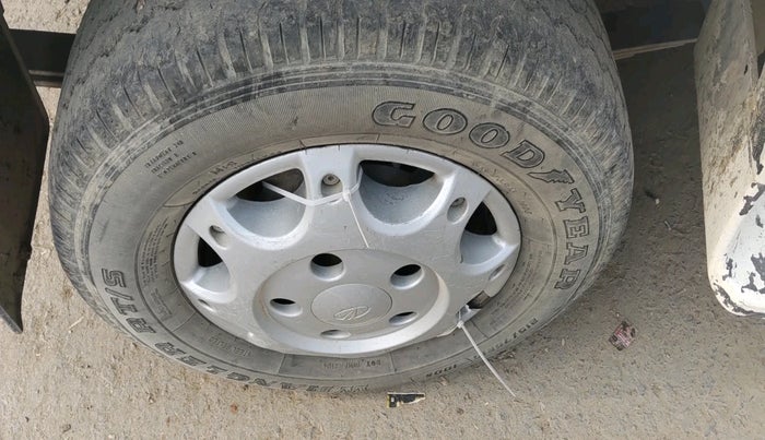 2014 Mahindra Bolero SLX BS IV, Diesel, Manual, 1,66,122 km, tyre