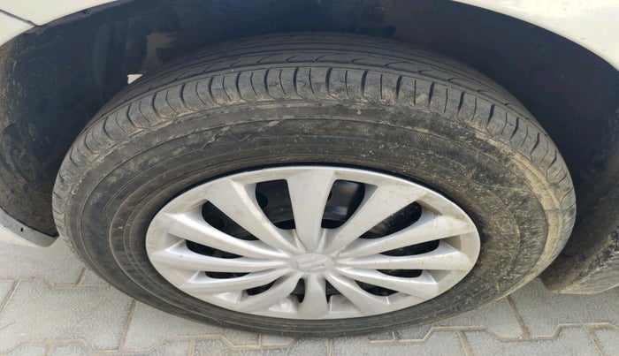 2020 Maruti Swift Dzire TOUR S (O), Petrol, Manual, 1,35,530 km, tyre