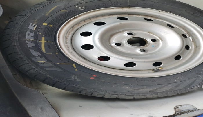 2020 Maruti Swift Dzire TOUR S (O), Petrol, Manual, 1,35,530 km, tyre