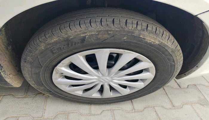 2020 Maruti Swift Dzire TOUR S (O), Petrol, Manual, 1,35,530 km, tyre