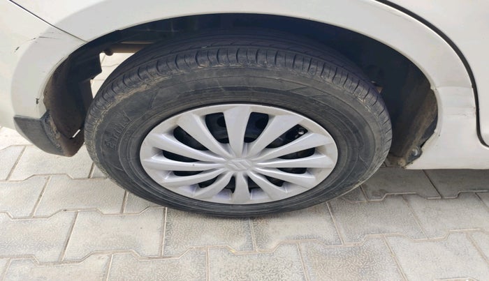 2020 Maruti Swift Dzire TOUR S (O), Petrol, Manual, 1,35,530 km, tyre