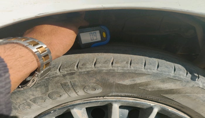 2015 Maruti Wagon R 1.0 LXI, Petrol, Manual, 1,26,421 km, tyre