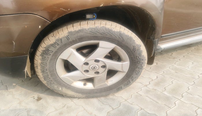 2013 Renault Duster 110 PS RXZ DIESEL, Diesel, Manual, 1,38,492 km, tyre