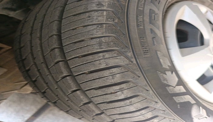 2018 Renault Kwid RXT 1.0 AMT, Petrol, Automatic, 68,430 km, tyre