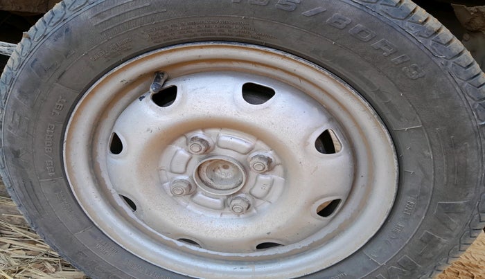 2012 Maruti Eeco 5 STR WITH A/C+HTR CNG, Petrol, Manual, 1,23,505 km, tyre