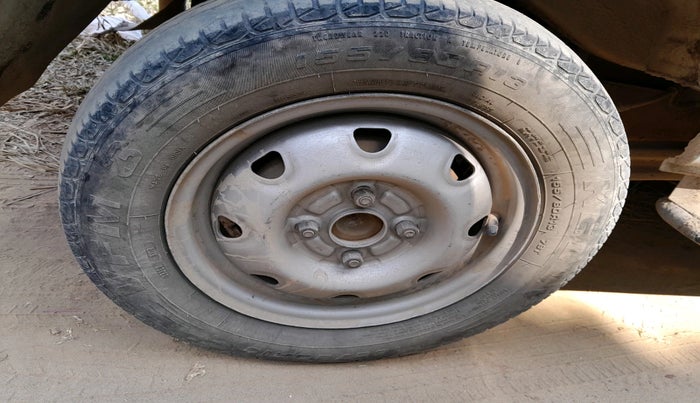 2012 Maruti Eeco 5 STR WITH A/C+HTR CNG, Petrol, Manual, 1,23,505 km, tyre