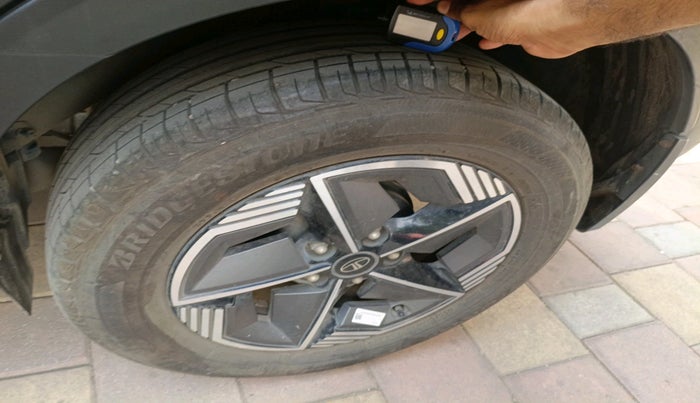 2024 Tata NEXON CREATIVE+ AMT 1.2 PETROL, Petrol, Automatic, 13,122 km, tyre