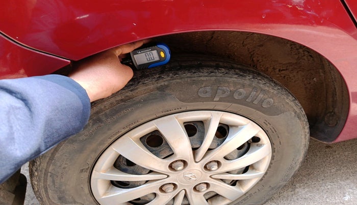 2013 Hyundai i10 SPORTZ 1.2 AT, Petrol, Automatic, 63,843 km, tyre