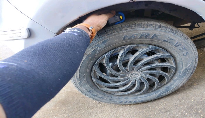 2017 Maruti Alto 800 LXI, Petrol, Manual, 77,689 km, tyre