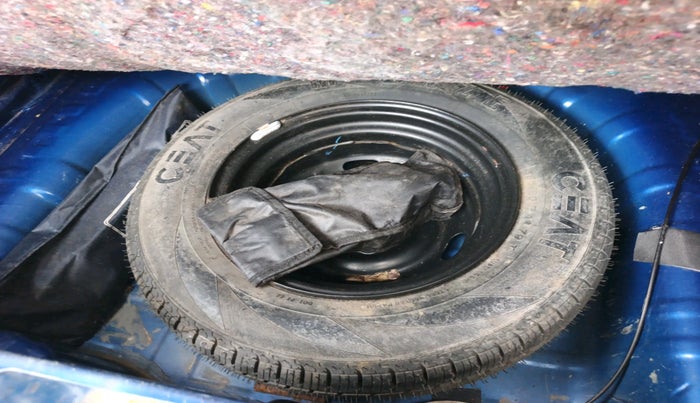 2017 Renault Kwid CLIMBER 1.0 AMT, Petrol, Automatic, 33,034 km, tyre