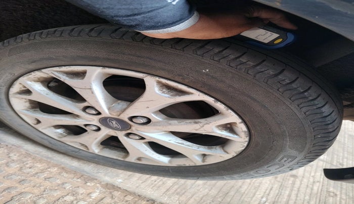 2012 Ford Figo TITANIUM 1.4 DIESEL, Diesel, Manual, 84,807 km, tyre