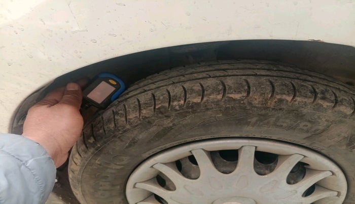 2017 Maruti Alto 800 LXI, Petrol, Manual, 1,24,617 km, tyre