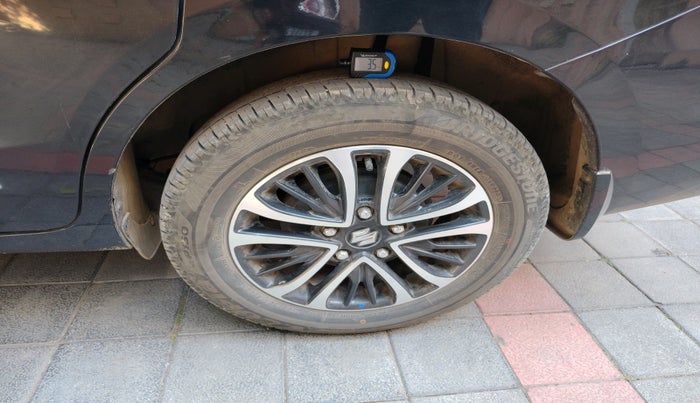 2023 Maruti Ertiga ZXI (O) CNG, Petrol, Manual, 26,381 km, tyre