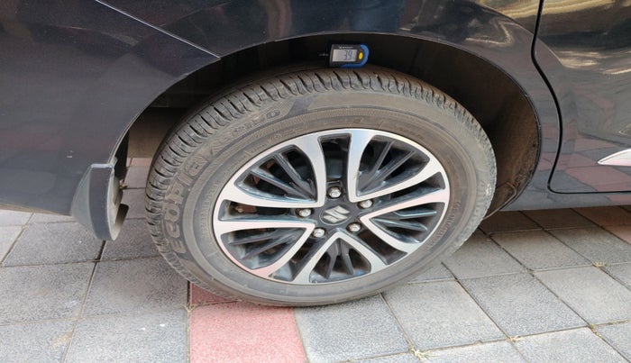 2023 Maruti Ertiga ZXI (O) CNG, Petrol, Manual, 26,381 km, tyre