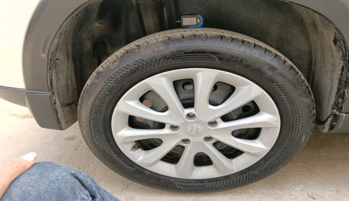 2024 Maruti Grand Vitara DELTA SMART HYBRID, Petrol, Manual, 8,357 km, tyre