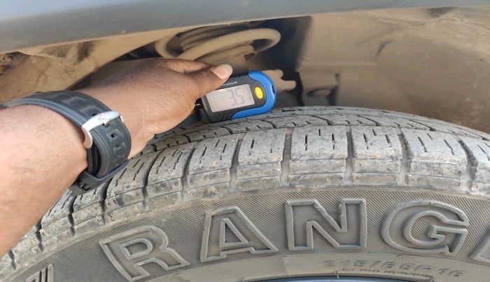 2018 Jeep Compass SPORT 2.0 DIESEL, Diesel, Manual, 1,22,554 km, tyre