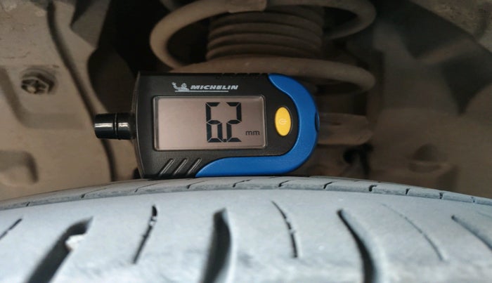 2023 Tata ALTROZ XZA, Petrol, Automatic, 29,759 km, tyre