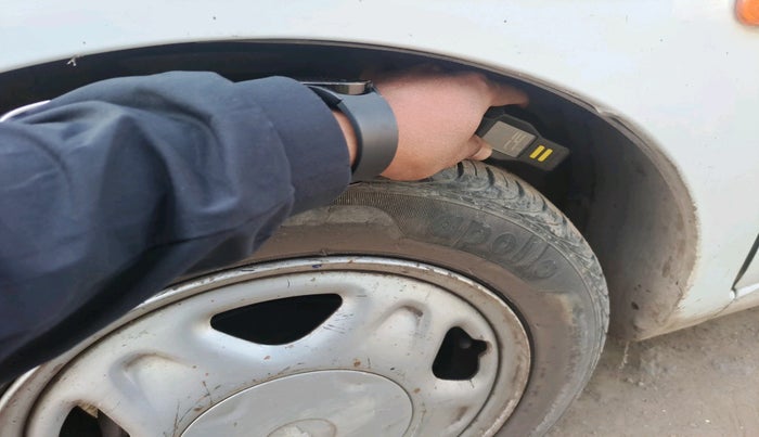 2011 Chevrolet Beat PS PETROL, Petrol, Manual, 67,783 km, tyre