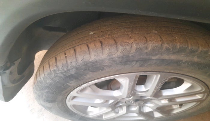 2018 Jeep Compass LIMITED 2.0 DIESEL, Diesel, Manual, 1,93,186 km, tyre