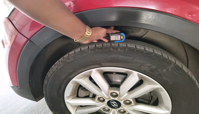 2016 Hyundai Creta SX PLUS 1.6 PETROL, Petrol, Manual, 92,419 km, tyre