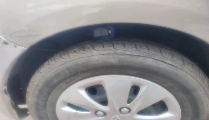 2011 Hyundai i10 MAGNA 1.2, Petrol, Manual, 98,084 km, tyre