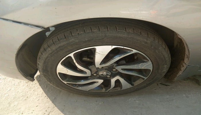 2019 Toyota Glanza V CVT, Petrol, Automatic, 42,689 km, tyre