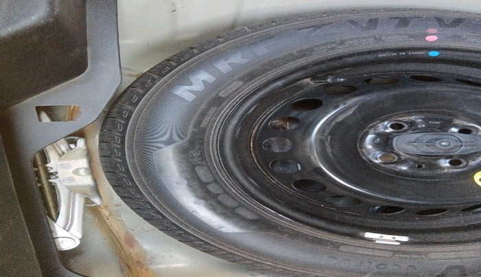 2019 Toyota Glanza V CVT, Petrol, Automatic, 42,689 km, tyre