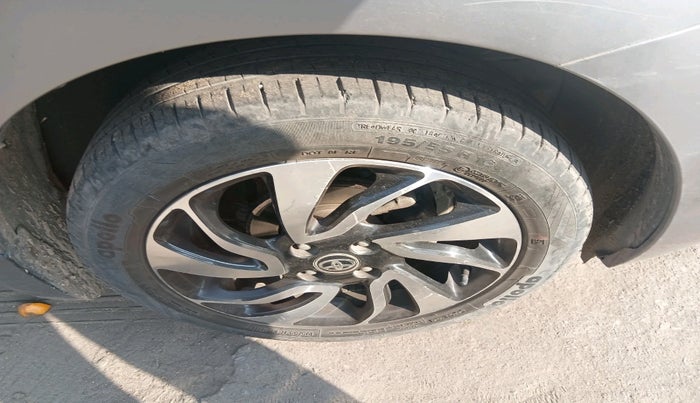 2019 Toyota Glanza V CVT, Petrol, Automatic, 42,689 km, tyre