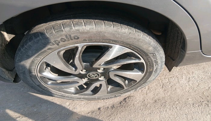 2019 Toyota Glanza V CVT, Petrol, Automatic, 42,689 km, tyre