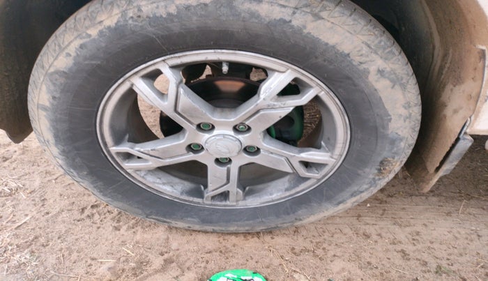 2018 Mahindra Scorpio S3, Diesel, Manual, 2,10,551 km, tyre