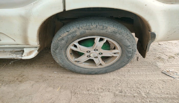 2018 Mahindra Scorpio S3, Diesel, Manual, 2,10,551 km, tyre